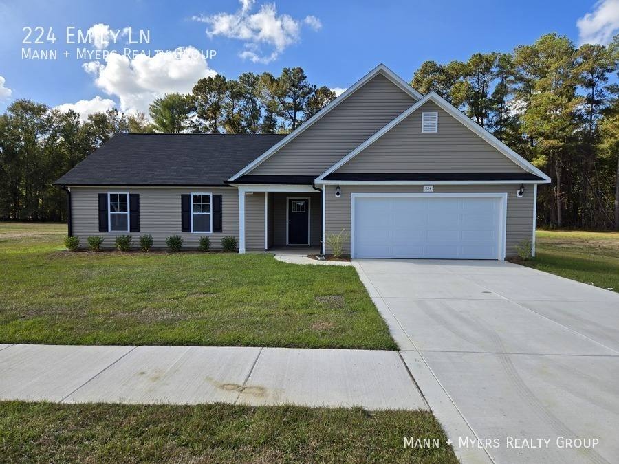 House for rent at 224 Emily Lane, Raeford, NC 28376