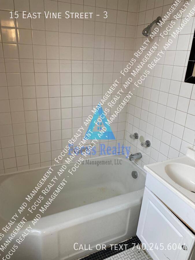 Apartment for rent at 15 E Vine St #3, Mount Vernon, OH 43050
