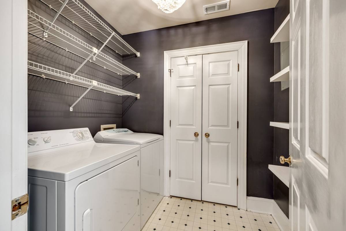Condo for rent at 2220 Roswell Ave #B, Charlotte, NC 28207