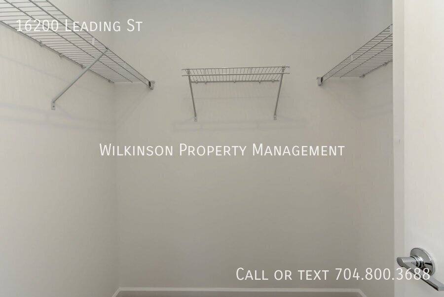 Townhouse for rent at 16200 Leading St, Charlotte, NC 28273