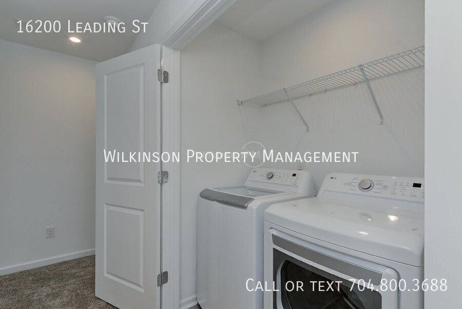 Townhouse for rent at 16200 Leading St, Charlotte, NC 28273