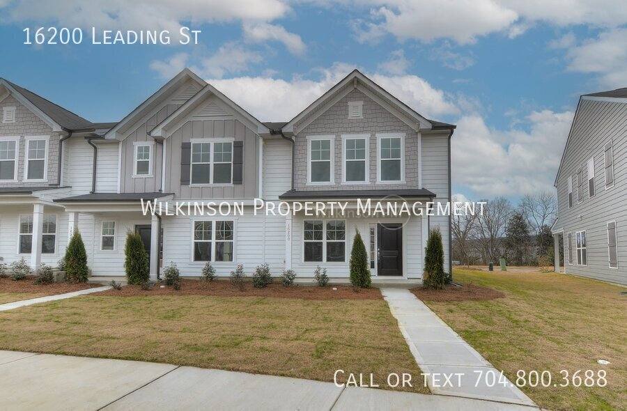 Townhouse for rent at 16200 Leading St, Charlotte, NC 28273