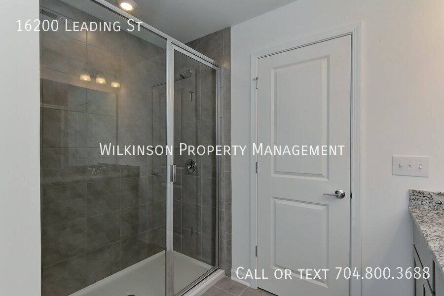 Townhouse for rent at 16200 Leading St, Charlotte, NC 28273
