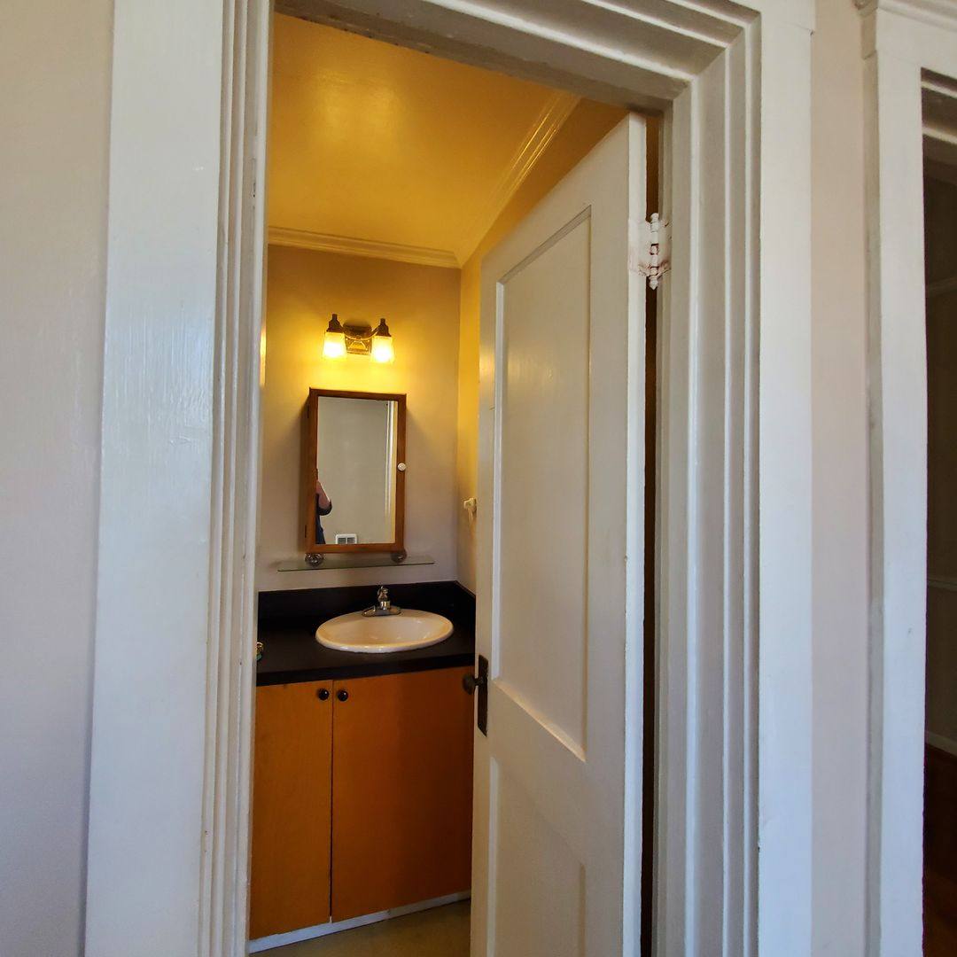 Apartment for rent at 525 N St, Portsmouth, VA 23704