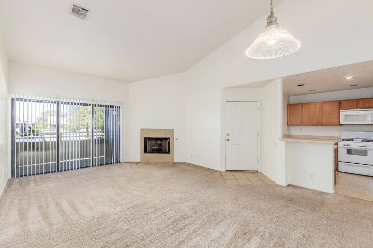 Condo for rent at 5072 S Rainbow Blvd, Las Vegas, NV 89118