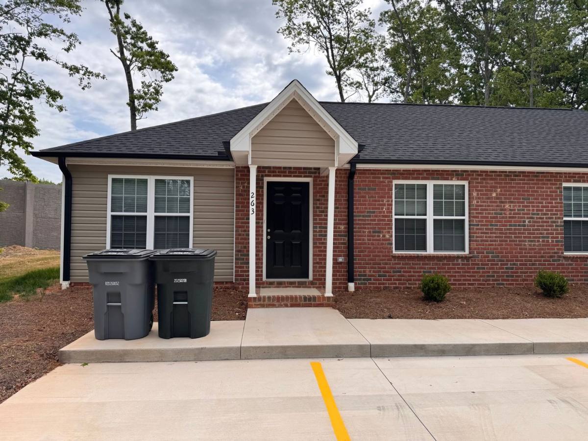 Apartment for rent at 263-265 Harvell St Extension, Asheboro, NC 27205