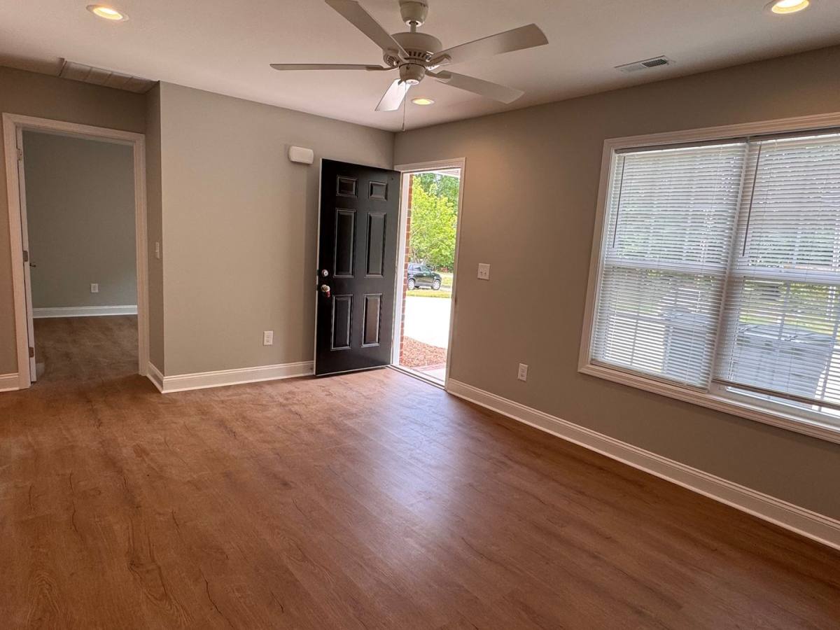 Apartment for rent at 263-265 Harvell St Extension, Asheboro, NC 27205