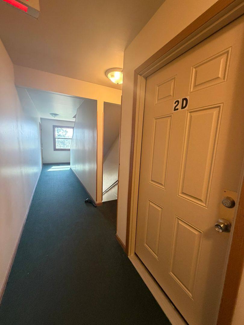 Condo for rent at 4312 W Shamrock Lane, McHenry, IL 60050
