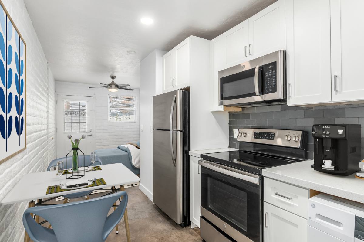 Apartment for rent at 328 E Willetta St #1, Phoenix, AZ 85004