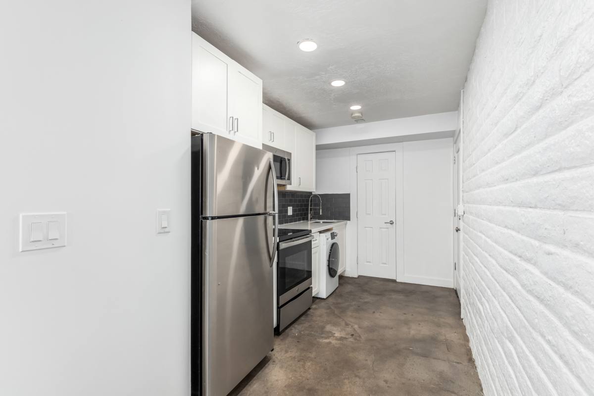 Apartment for rent at 328 E Willetta St #1, Phoenix, AZ 85004