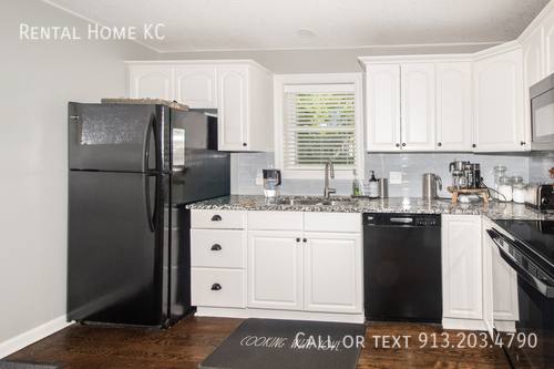 House for rent at 2515 W 90th St, Leawood, KS 66206