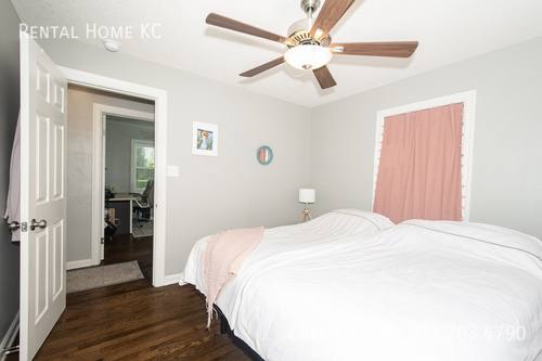 House for rent at 2515 W 90th St, Leawood, KS 66206