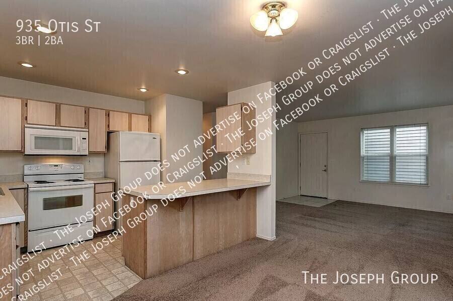 House for rent at 935 Otis St, Bellingham, WA 98225