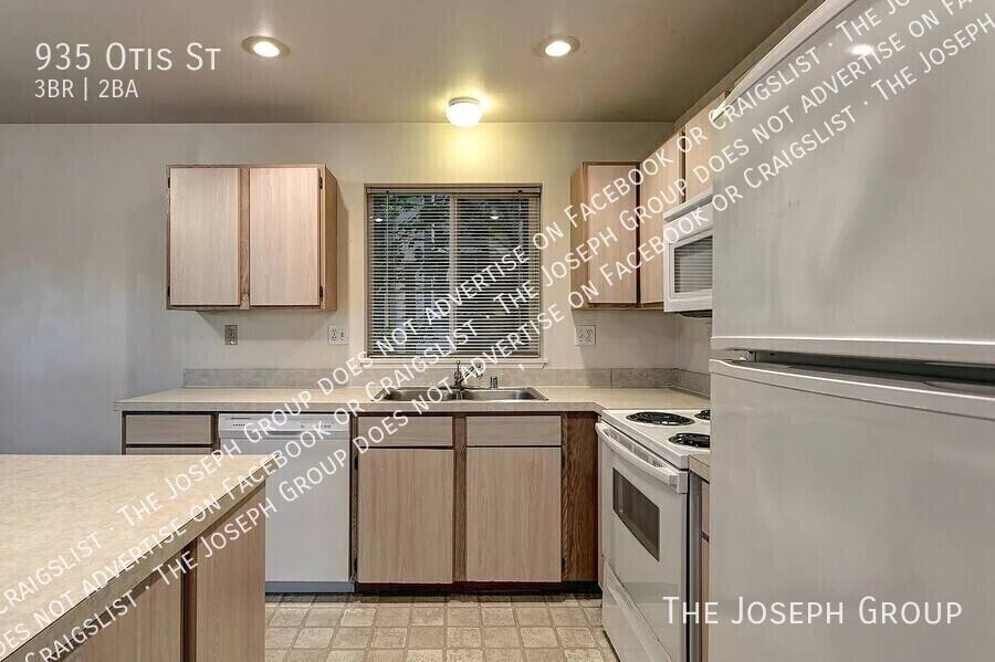 House for rent at 935 Otis St, Bellingham, WA 98225