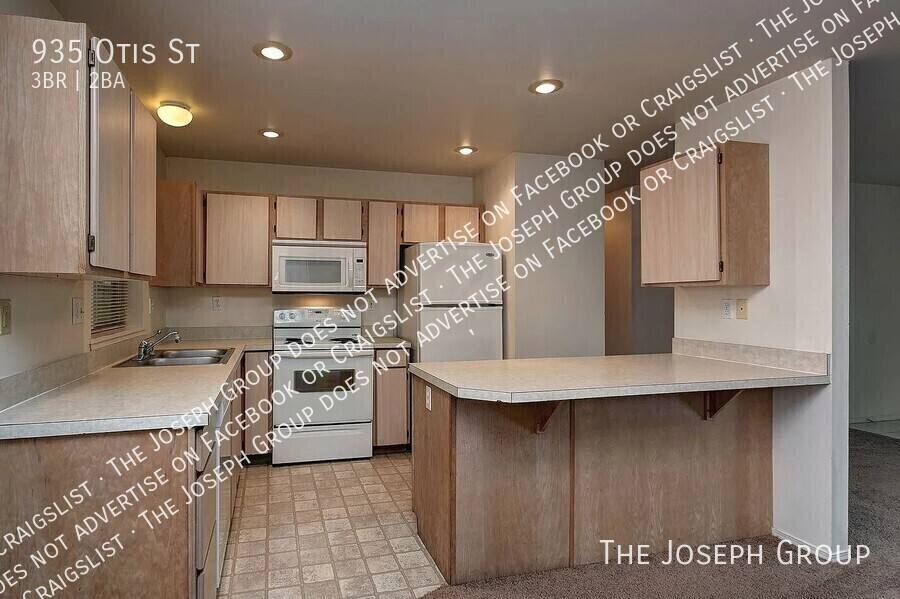 House for rent at 935 Otis St, Bellingham, WA 98225