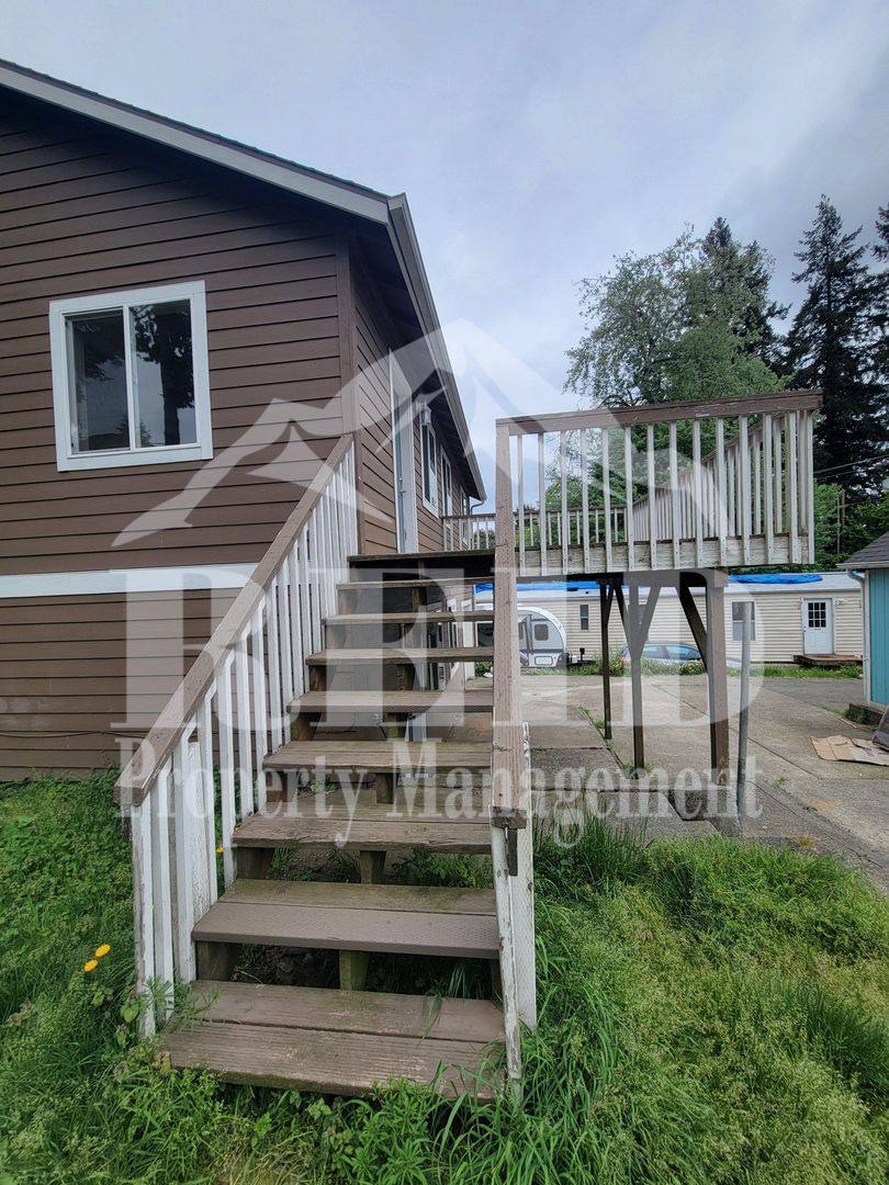 House for rent at 4114 McCall Blvd W, Bremerton, WA 98312