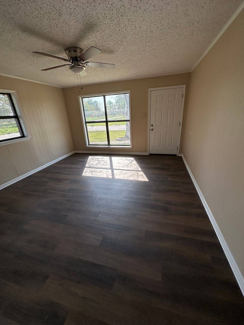 Apartment for rent at 231 Jean Ellen Ave, Houma, LA 70363
