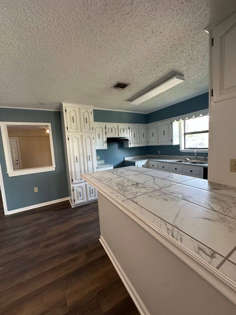 Apartment for rent at 231 Jean Ellen Ave, Houma, LA 70363