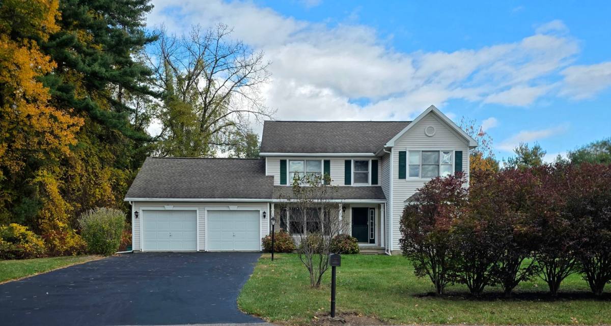 House for rent at 220 Concord Hill Dr, Altamont, NY 12009