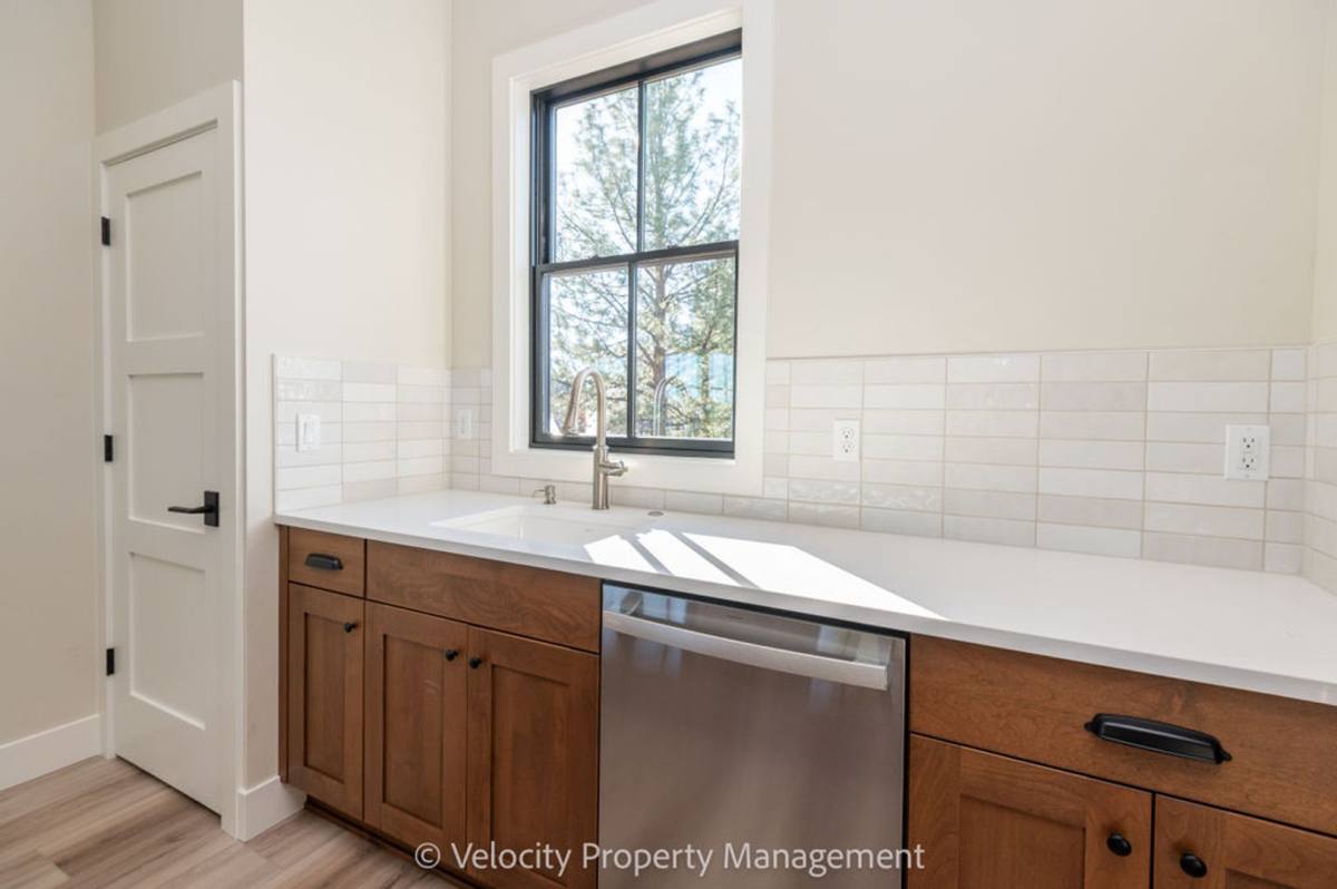Apartment for rent at 3031 NW Tharp Ave, Bend, OR 97703