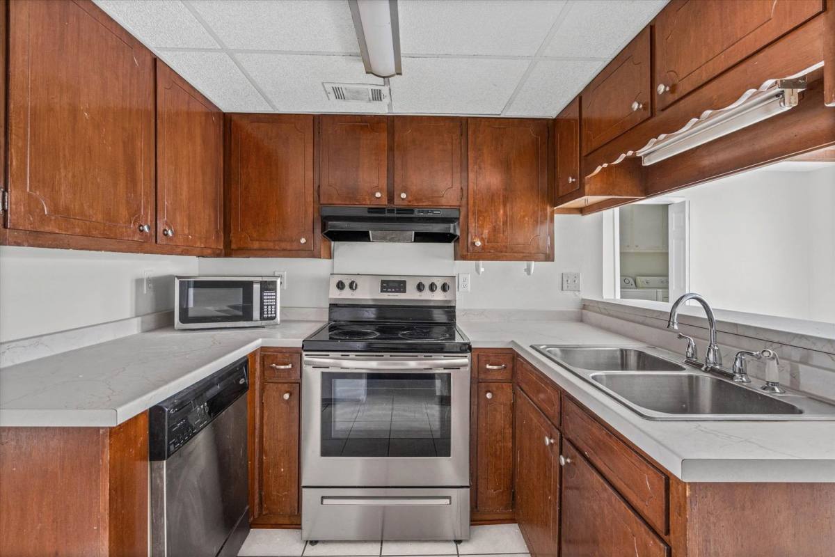 Condo for rent at 4017 Cottage Hill Rd #69, Mobile, AL 36609