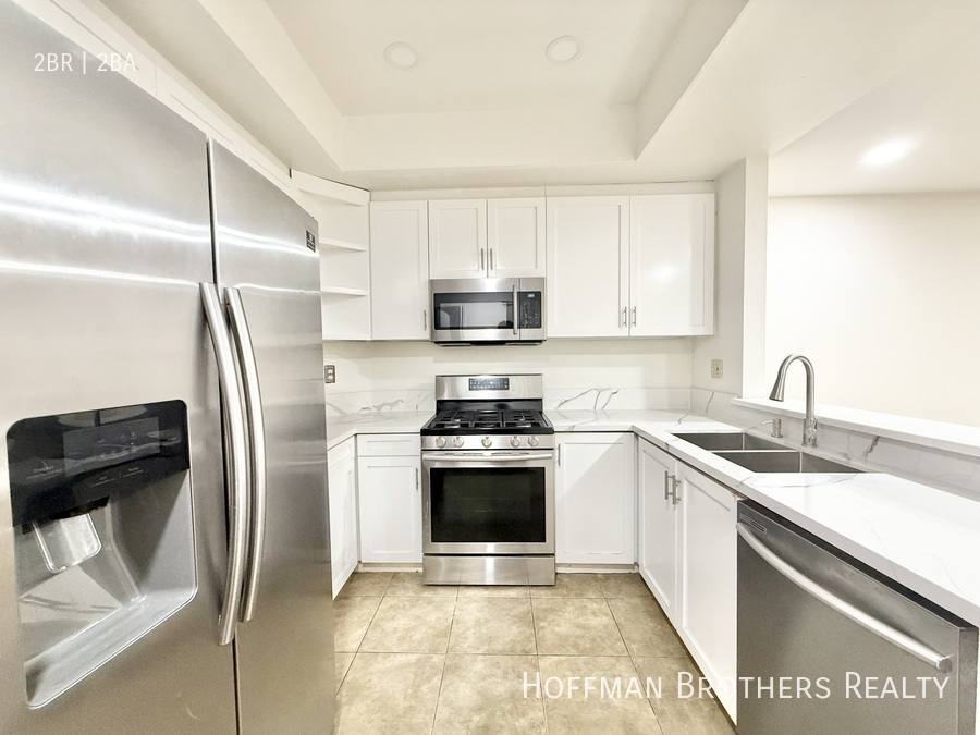 Apartment for rent at 11933 Goshen Ave #102, Los Angeles, CA 90049