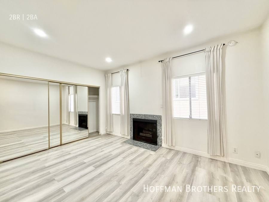 Apartment for rent at 11933 Goshen Ave #102, Los Angeles, CA 90049