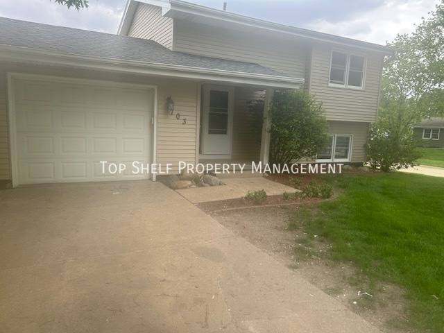 House for rent at 703 11th Ave NW, Altoona, IA 50009