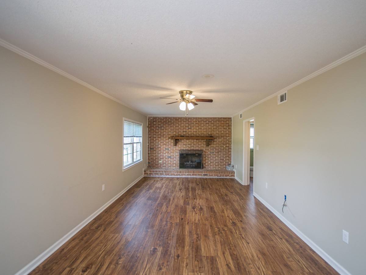 House for rent at 11915 US-Highway, Tanner, AL 35671