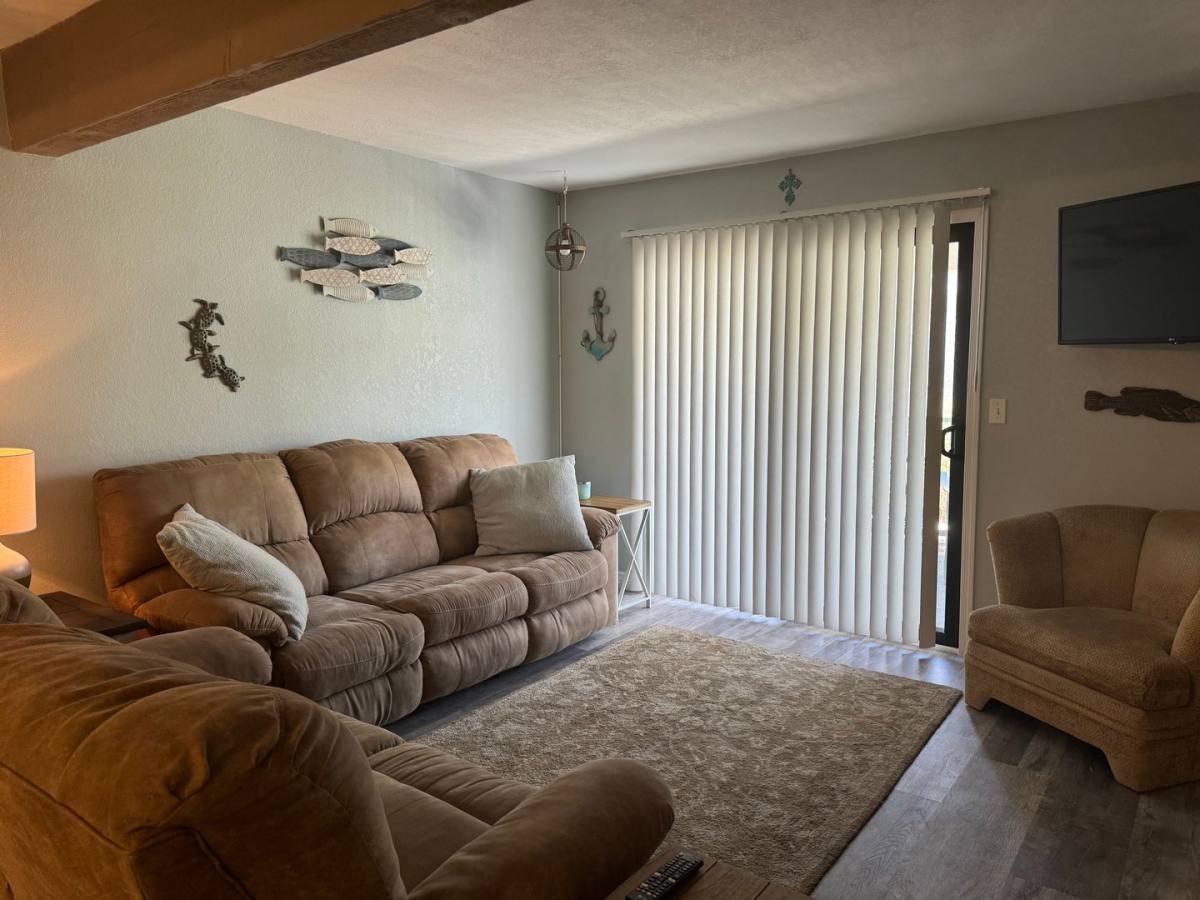 Condo for rent at 1663 Highway 95 - B7, Bullhead City, AZ 86442