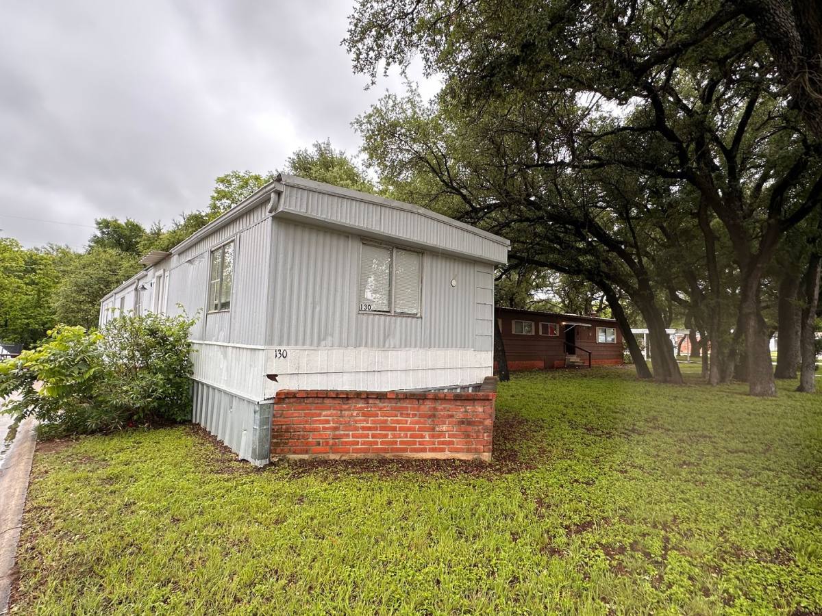Apartment for rent at 3201 Stephen F Austin Dr, Brownwood, TX 76801