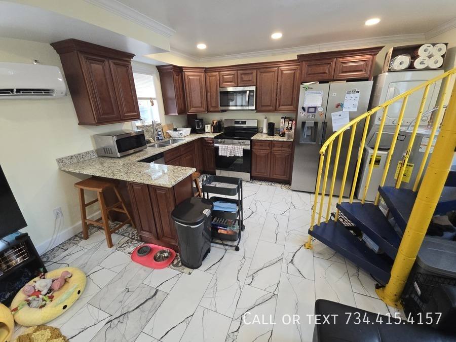 Apartment for rent at 536 Walnut St #1, Ann Arbor, MI 48104