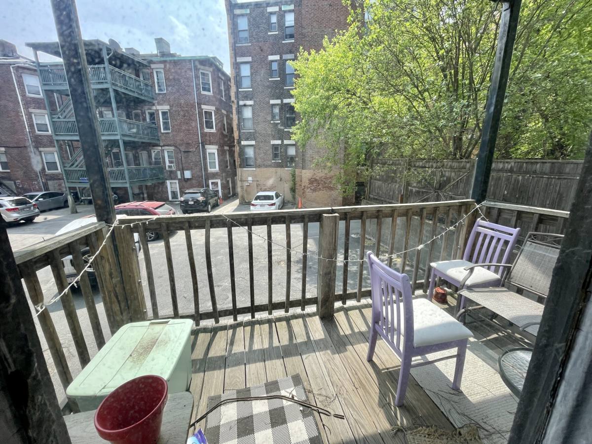 Apartment for rent at 1595 Beacon St #4, Brookline, MA 02446