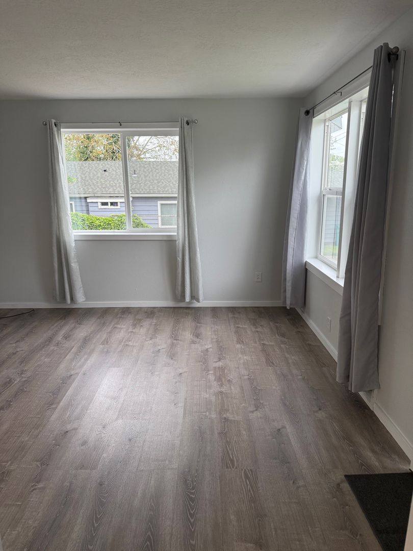 House for rent at 7947 N Wabash Ave, Portland, OR 97217