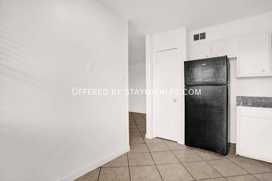 Apartment for rent at 1761 E Raines Rd #8, Memphis, TN 38116