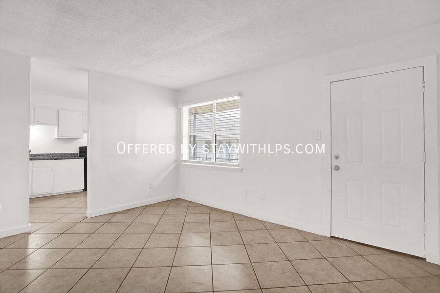 Apartment for rent at 1761 E Raines Rd #8, Memphis, TN 38116