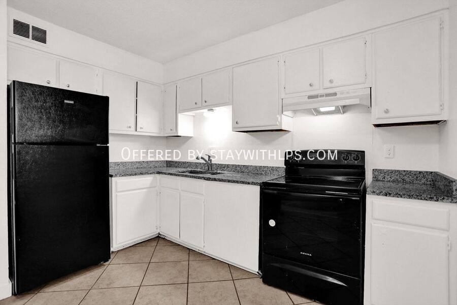 Apartment for rent at 1761 E Raines Rd #8, Memphis, TN 38116