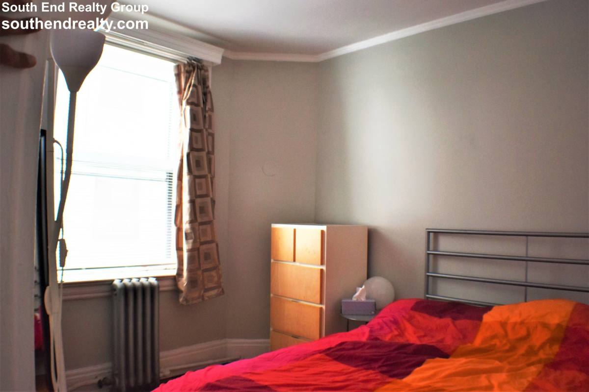 Apartment for rent at 21 Beacon St #9L, Boston, MA 02108