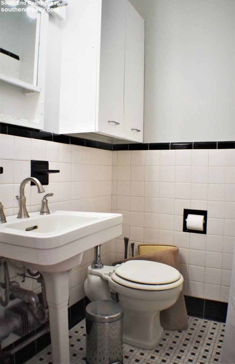 Apartment for rent at 21 Beacon St #9L, Boston, MA 02108