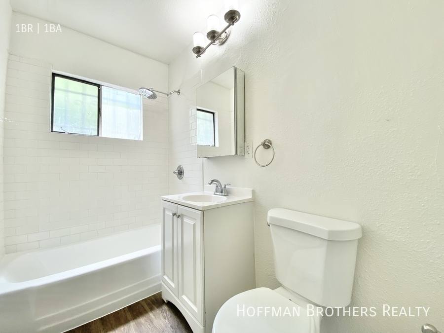 Apartment for rent at 4619 Lomita St #5, Los Angeles, CA 90019