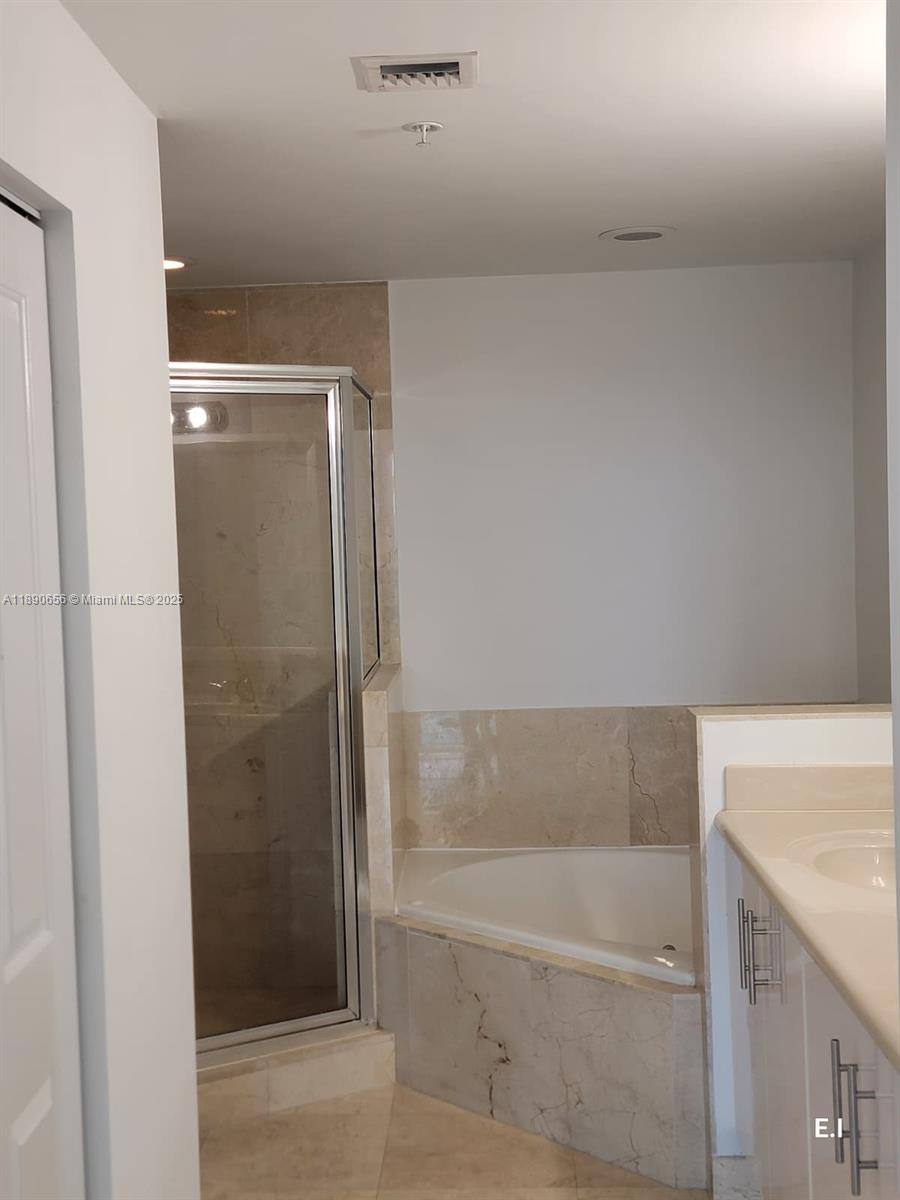 Apartment for rent at 7900 Harbor Island Dr #602, Miami Beach, FL 33141