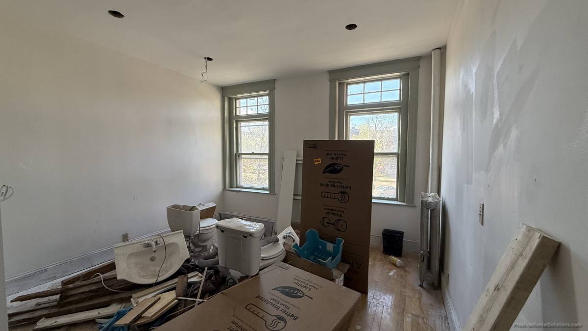 Apartment for rent at 1905 Beacon St #2F, Brookline, MA 02446