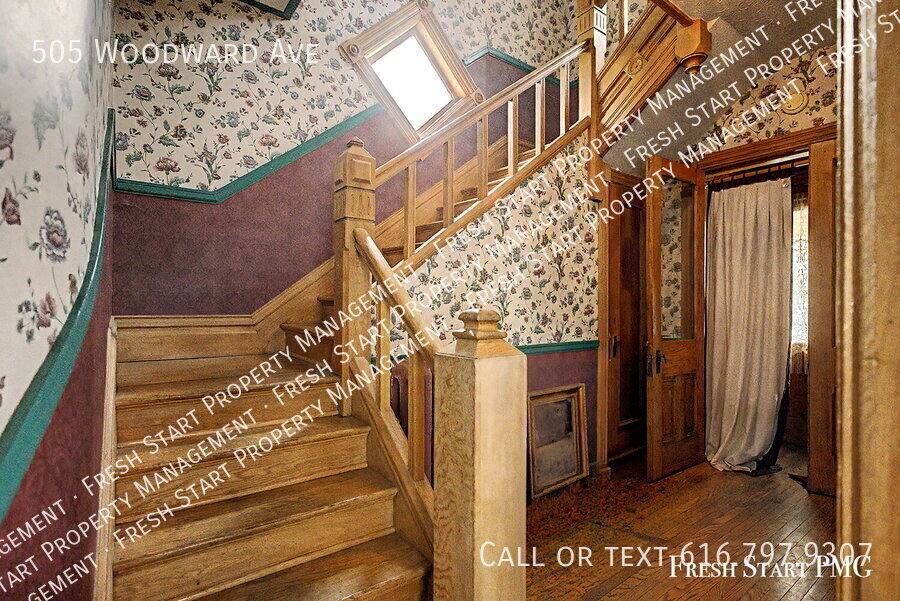 House for rent at 505 Woodward Ave, Kalamazoo, MI 49007