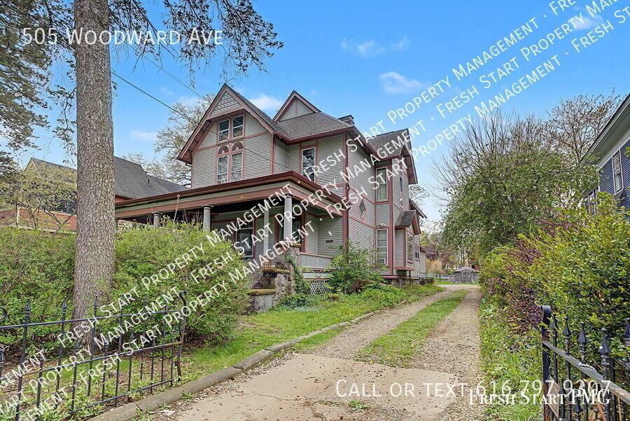 House for rent at 505 Woodward Ave, Kalamazoo, MI 49007