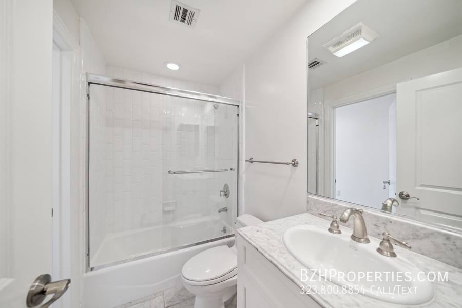 Apartment for rent at 1050 S Holt Ave #404, Los Angeles, CA 90035