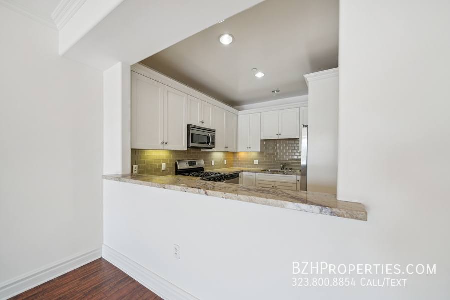 Apartment for rent at 1050 S Holt Ave #404, Los Angeles, CA 90035