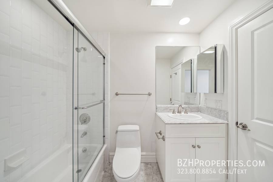 Apartment for rent at 1050 S Holt Ave #404, Los Angeles, CA 90035
