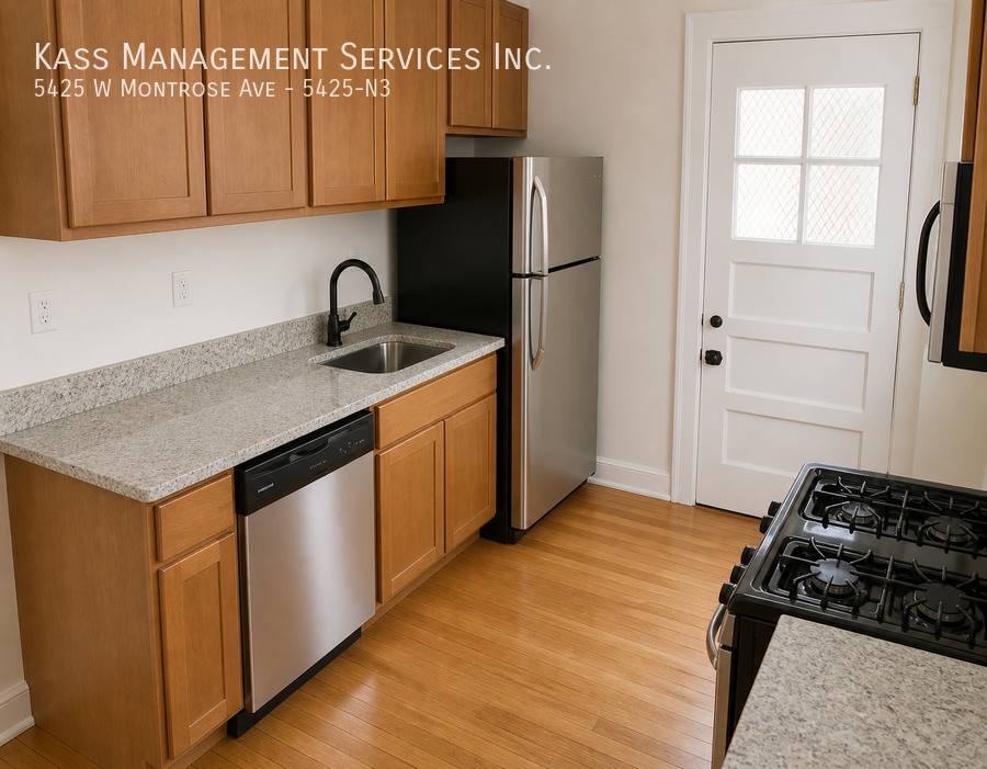 Apartment for rent at 5425 W Montrose Ave #N3, Chicago, IL 60641