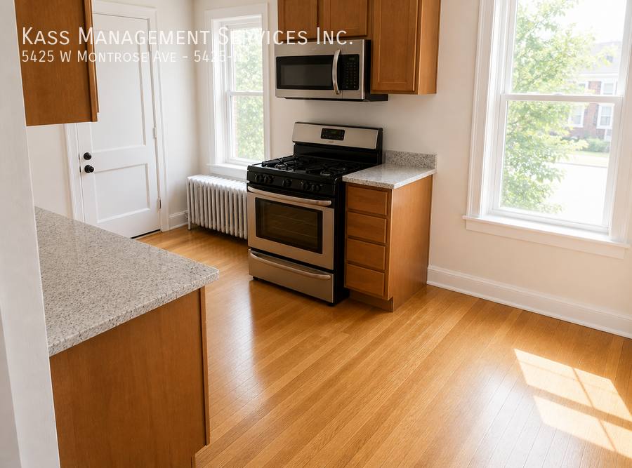 Apartment for rent at 5425 W Montrose Ave #N3, Chicago, IL 60641
