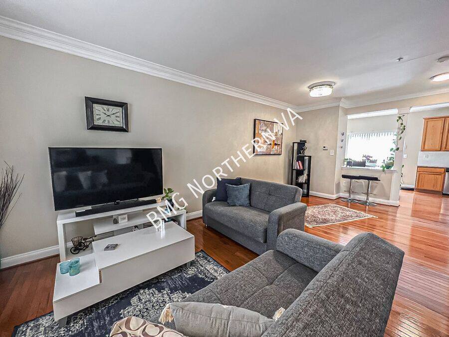 Townhouse for rent at 110 Cahill Dr, Alexandria, VA 22304
